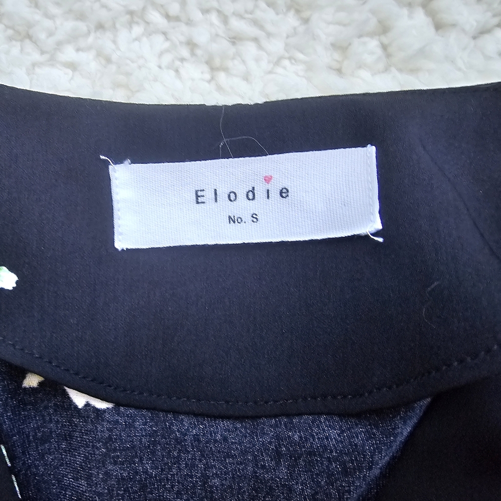Elodie Women's Small Blouse - Picture 3 of 3